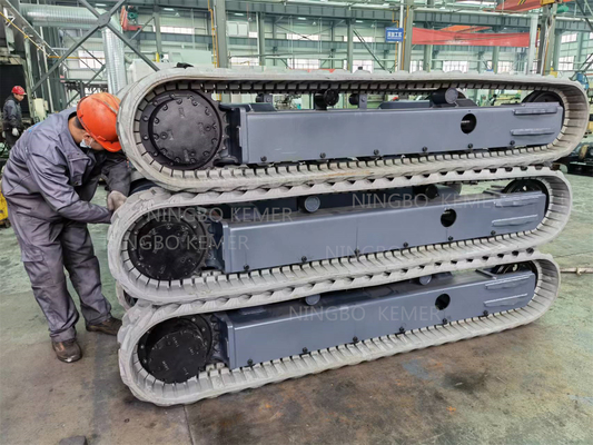 Motor de accionamiento hidráulico modelo Mini chasis de pista de goma para excavadora de minería KRT3000